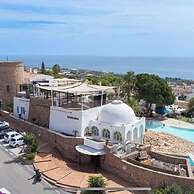 Tranquil Nerja House With Gardens, Pools and spa