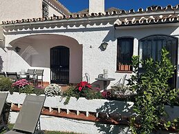 Tranquil Nerja House With Gardens, Pools and spa