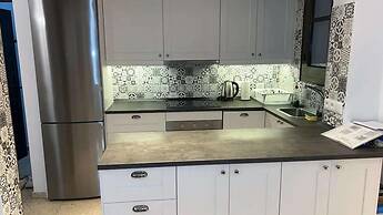 Tranquil Nerja House With Gardens, Pools and spa