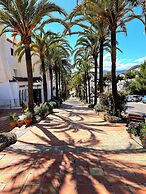 Tranquil Nerja House With Gardens, Pools and spa