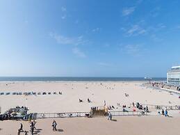 Apartment With Frontal sea View in Ostend
