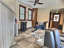 Ski Ya Soon At Silver Star! 2 Bedroom Condo