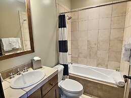 Ski Ya Soon At Silver Star! 2 Bedroom Condo