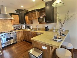 Ski Ya Soon At Silver Star! 2 Bedroom Condo