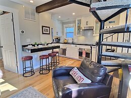 1150 Empire Skiers Little Secret! 2 Bedroom Townhouse