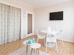 Frontal sea View Studio Apartment in Ostend