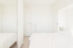 Apartment Close to the sea Wall of Mariakerke