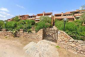 Charming Seaside Apartment