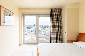 Apartment With Terrace and sea View in Mariakerke