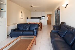 Apartment With Terrace and sea View in Mariakerke