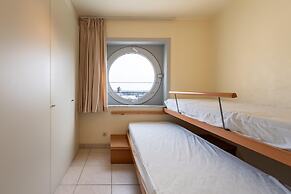 Apartment With Terrace and sea View in Mariakerke