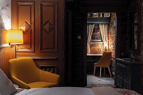 Paul's Fantasia Boutique Suites