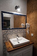 Paul's Fantasia Boutique Suites