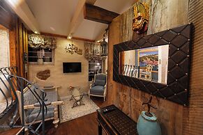 Paul's Fantasia Boutique Suites