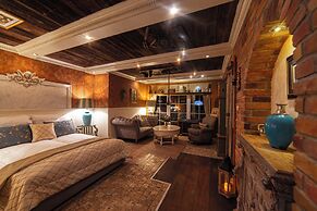 Paul's Fantasia Boutique Suites