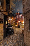 Paul's Fantasia Boutique Suites