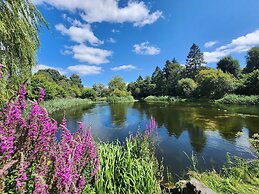 Willowbank Lodges