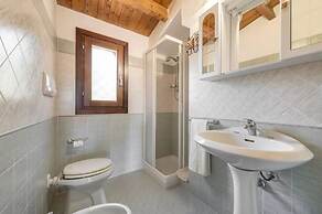 Lovely Apartment Near the sea