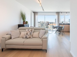 Apartment With Marina View