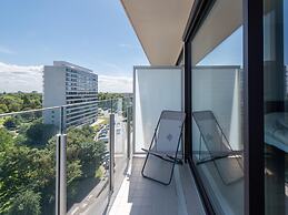 Apartment With Marina View