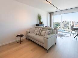 Apartment With Marina View