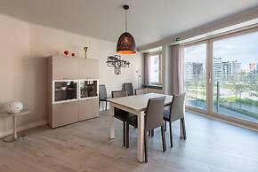 Beautiful Apartment With Central Location