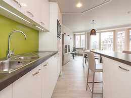 Beautiful Apartment With Central Location