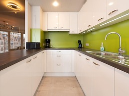 Beautiful Apartment With Central Location