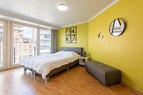 Beautiful Apartment With Central Location