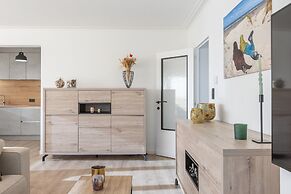 Modern Flat Near the sea