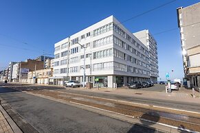 Modern Flat Near the sea