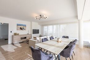 Modern Flat Near the sea