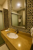 Maxbe Continental Hotel