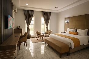 Maxbe Continental Hotel