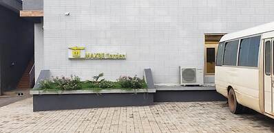 Maxbe Continental Hotel