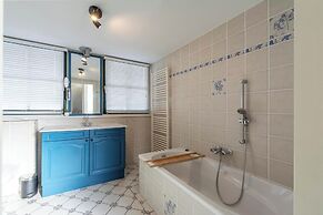 Elegant Home by the Beach