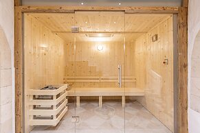 Apartment in Saalbach Near ski Area