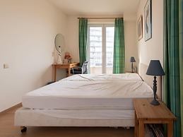 Sunny Apartment With Large Terrace