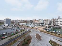 Sunny Apartment With Large Terrace