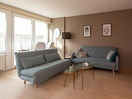 Apartment With Side sea View