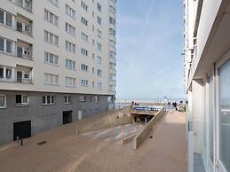 Apartment With Side sea View