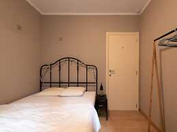 Apartment With Side sea View