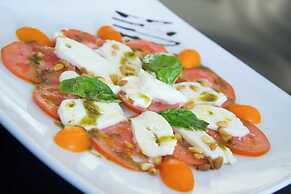 Baystone Boutique Hotel & Spa