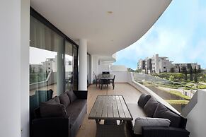 Happy Travel Higueron West