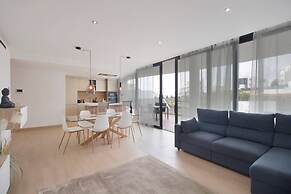 Happy Travel Higueron West