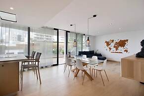 Happy Travel Higueron West