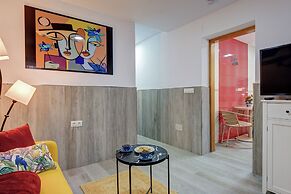 Andalusian Apartment By Seric