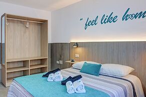 Andalusian Apartment By Seric