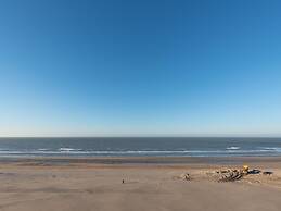 Classic Beach Apartment