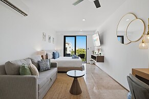 Sea Tower by Casago